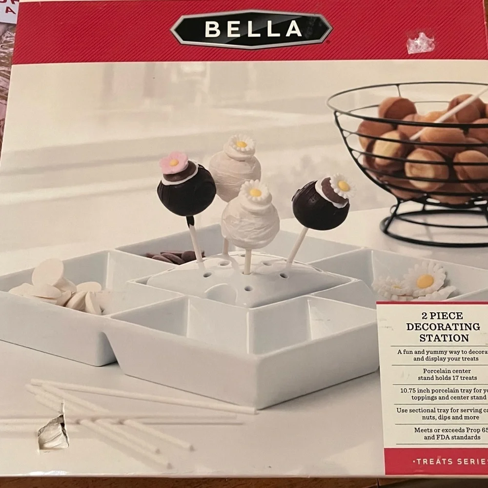 New in box Bella 2 piece decorating station white porcelain display